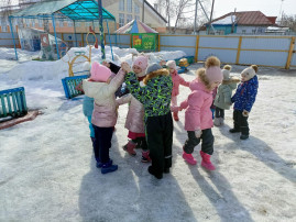 "Уже весна!" "Уже весна!".
